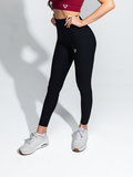 Ulti-move Black Rib-Knit Legging